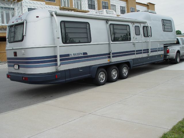 1990 Fleetwood Avion Quattro 4.2L W/ Navi