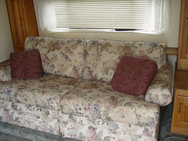 1990 Fleetwood Avion Quattro 4.2L W/ Navi