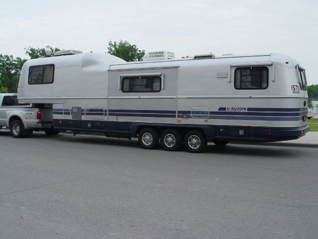 1990 Fleetwood Avion Quattro 4.2L W/ Navi