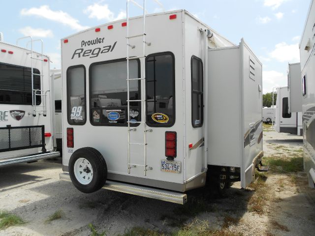 2004 Fleetwood Prowler Regal 255RLDS Unknown