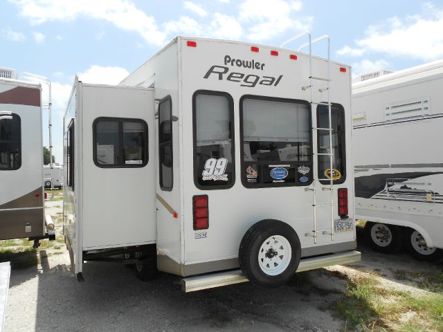 2004 Fleetwood Prowler Regal 255RLDS Unknown