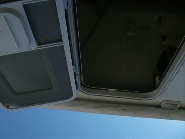 2000 Fleetwood Wilderness UltraLite EXT CAB - XLT