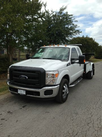 2013 Ford 350 Sport 4WD