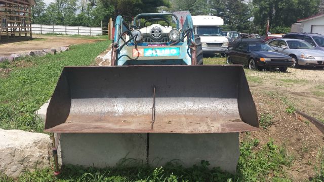 1956 Ford 600 Unknown