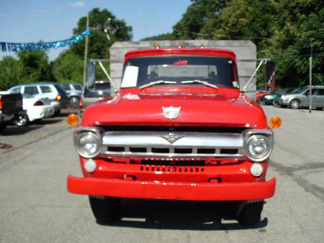 1958 Ford 600 Unknown