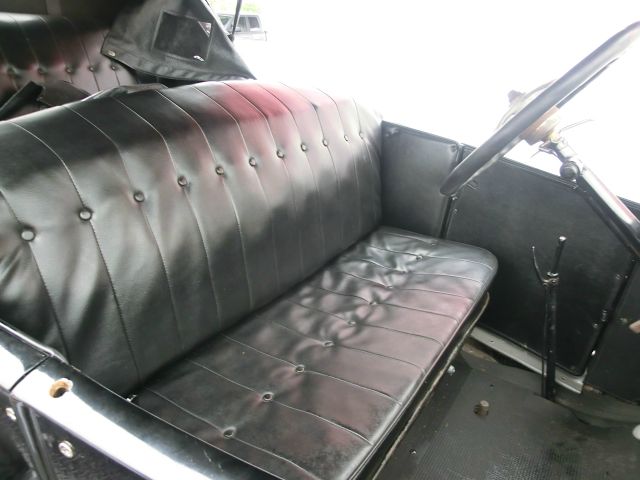 1926 Ford Aerostar 454 4X4