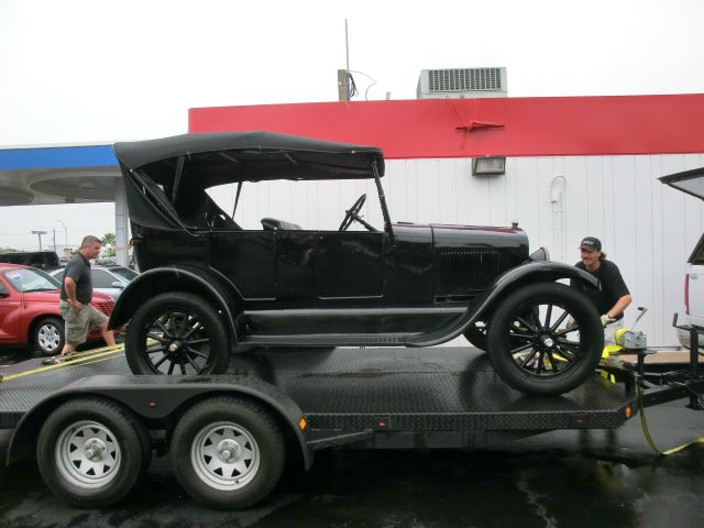 1926 Ford Aerostar 454 4X4