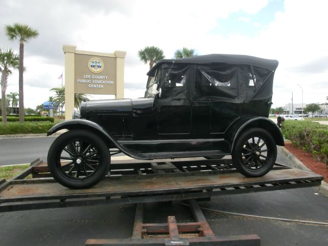 1926 Ford Aerostar 454 4X4