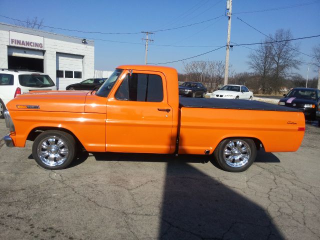 1972 Ford Aerostar 14 Box MPR