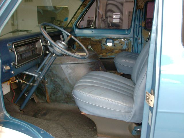 1974 Ford Aerostar 14 Box