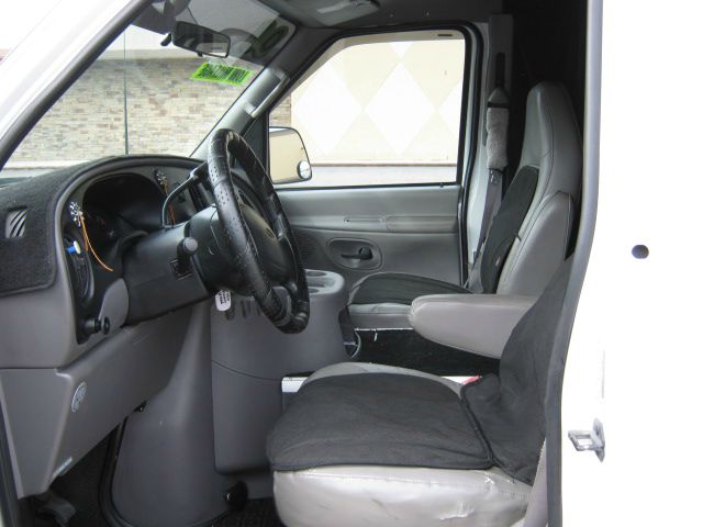 2001 Ford Aerostar Unknown