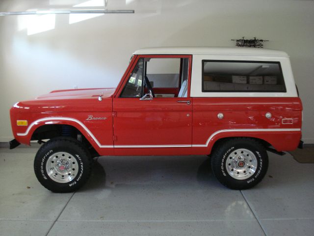 1973 Ford Bronco Quad-short-slt BIG Horn-hemi-4wd-20 INCH RIMS
