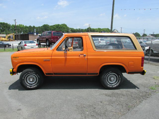 1983 Ford Bronco Ram 3500 Diesel 2-WD