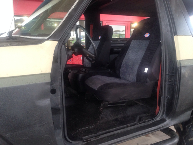 1985 Ford Bronco Ram 3500 Diesel 2-WD