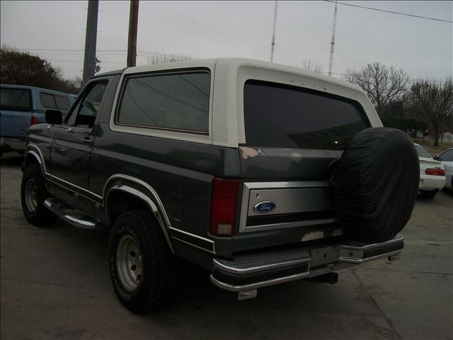 1986 Ford Bronco Base