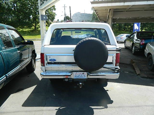 1986 Ford Bronco Ram 3500 Diesel 2-WD