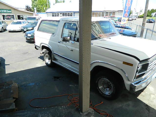 1986 Ford Bronco Ram 3500 Diesel 2-WD