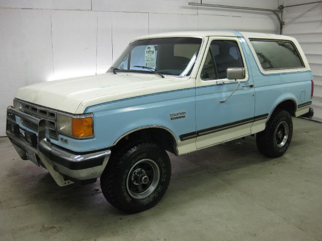 1987 Ford Bronco Ram 3500 Diesel 2-WD