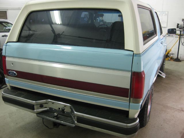 1987 Ford Bronco Ram 3500 Diesel 2-WD