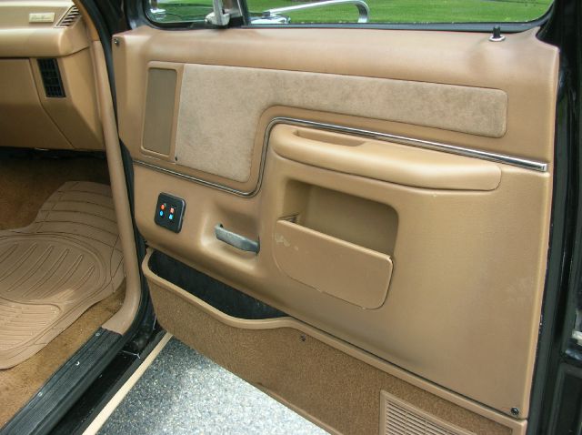 1991 Ford Bronco Base