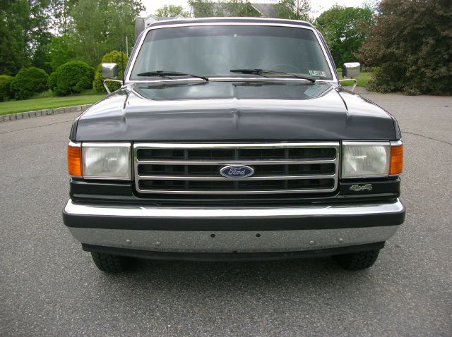 1991 Ford Bronco Base