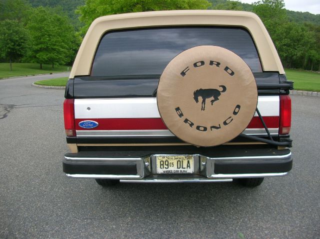 1991 Ford Bronco Base