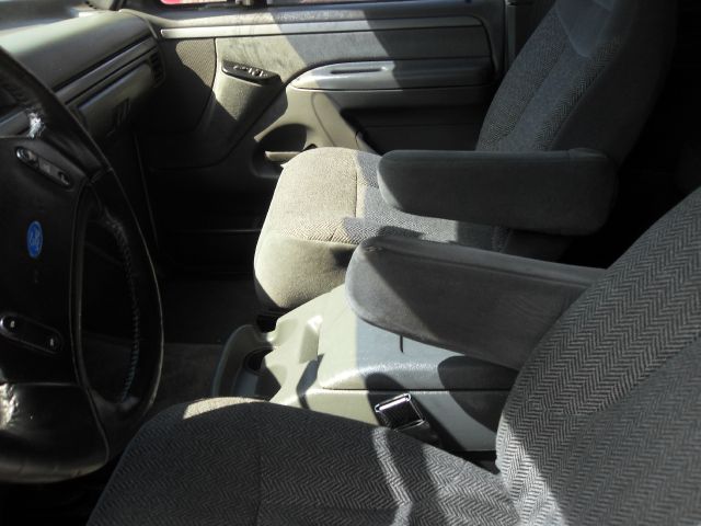 1993 Ford Bronco ESi