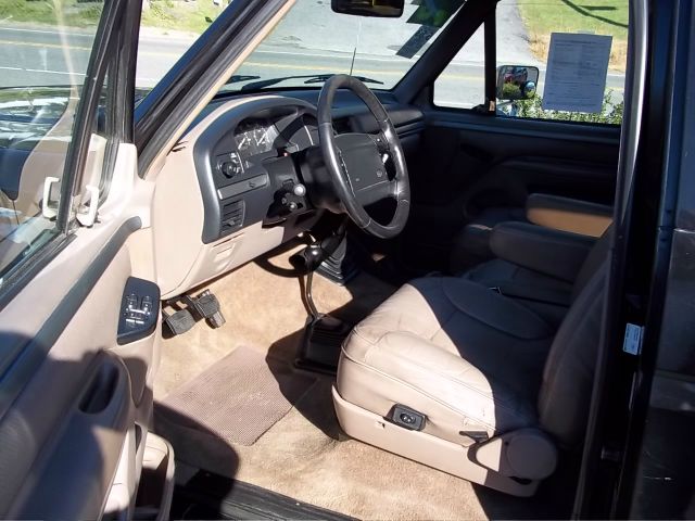 1995 Ford Bronco ESi