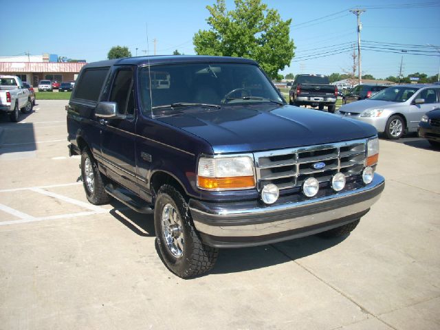 1995 Ford Bronco ESi