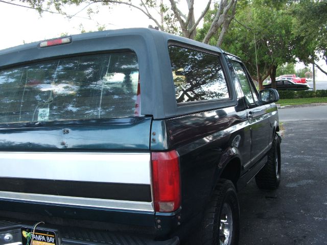 1995 Ford Bronco ESi