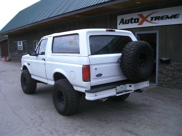 1995 Ford Bronco T6 Sport Utility 4D