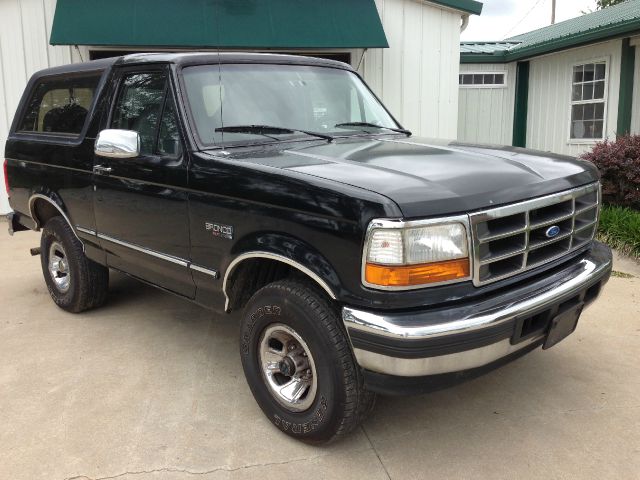 1996 Ford Bronco ESi