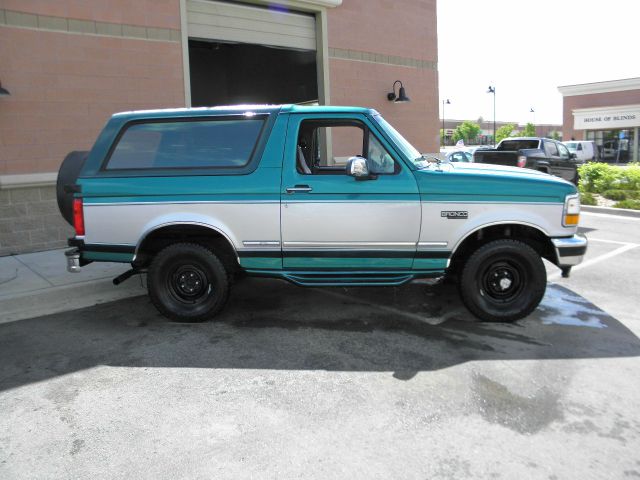 1996 Ford Bronco ESi