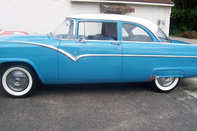 1955 Ford CLUB SEDAN Unknown