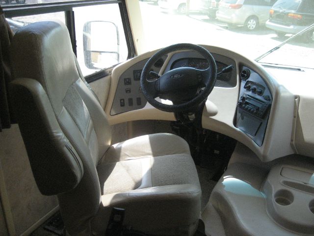 2002 Ford COACHMEN Unknown