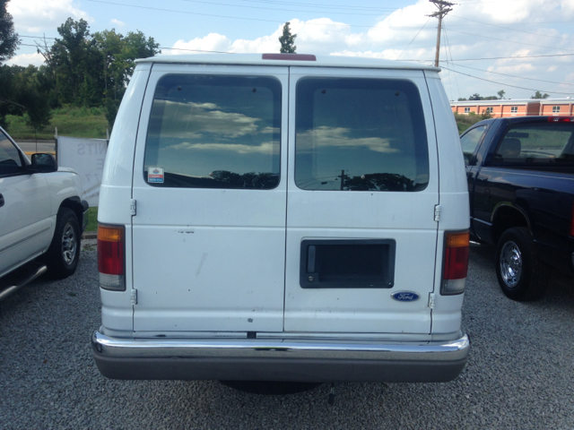 1994 Ford Club Wagon FWD I