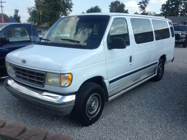 1994 Ford Club Wagon FWD I