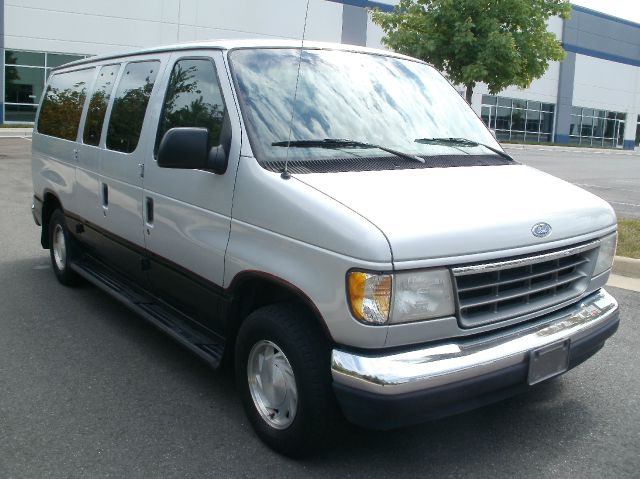 1995 Ford Club Wagon Laramie Crew Cab 4x4