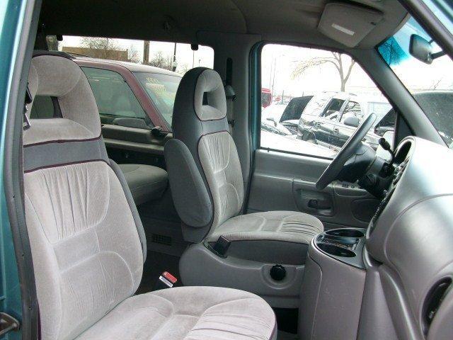 1998 Ford Club Wagon ESi