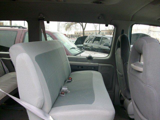 1998 Ford Club Wagon ESi