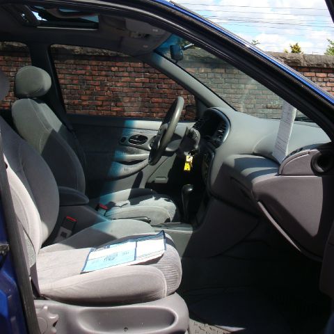 1995 Ford Contour SE