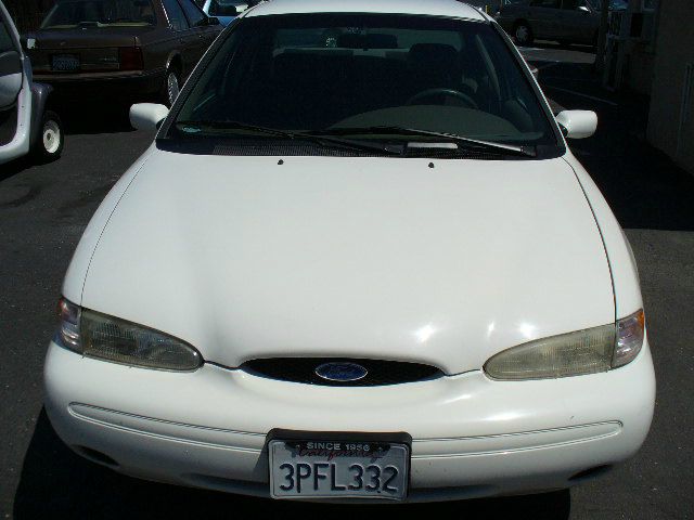 1996 Ford Contour S Sedan