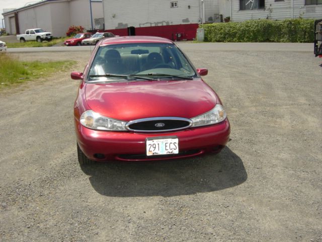 1999 Ford Contour SE