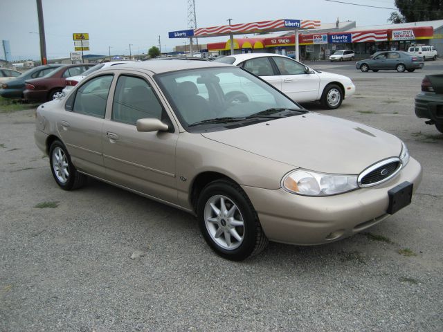 1999 Ford Contour SE