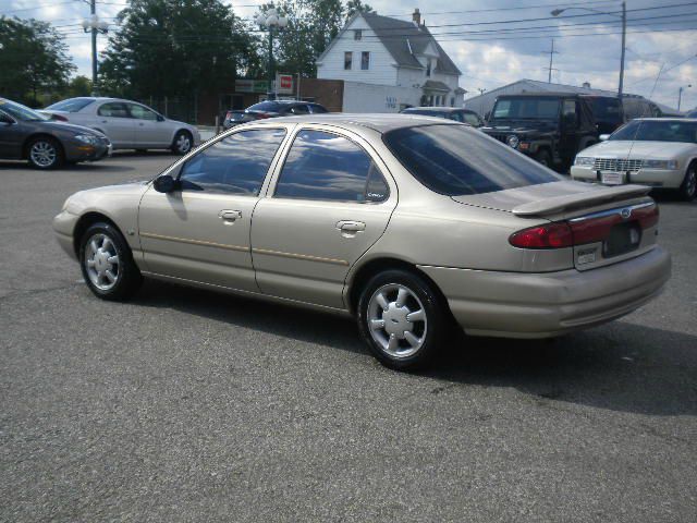 1999 Ford Contour SE