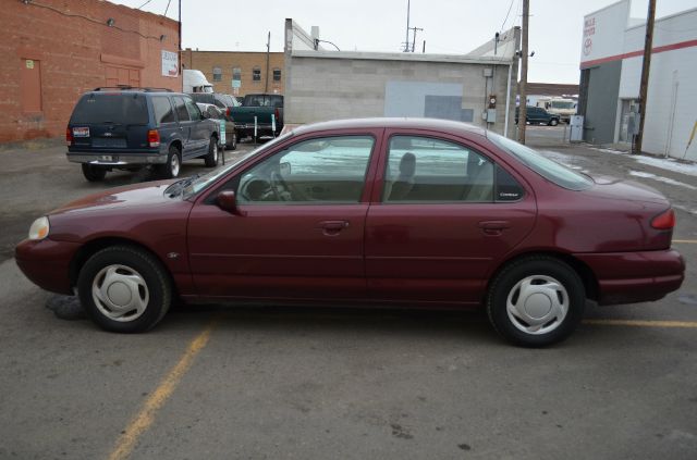 1999 Ford Contour SE