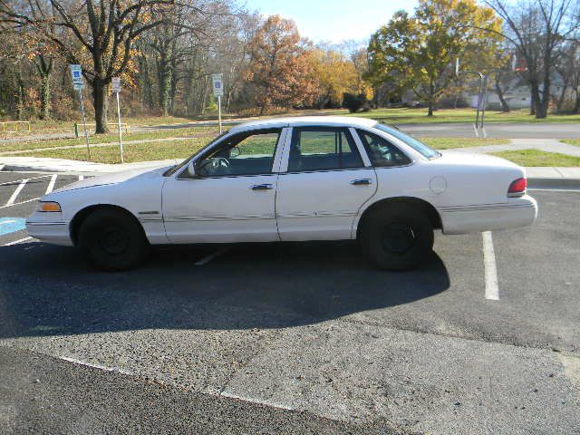 1995 Ford Crown Victoria Luxury