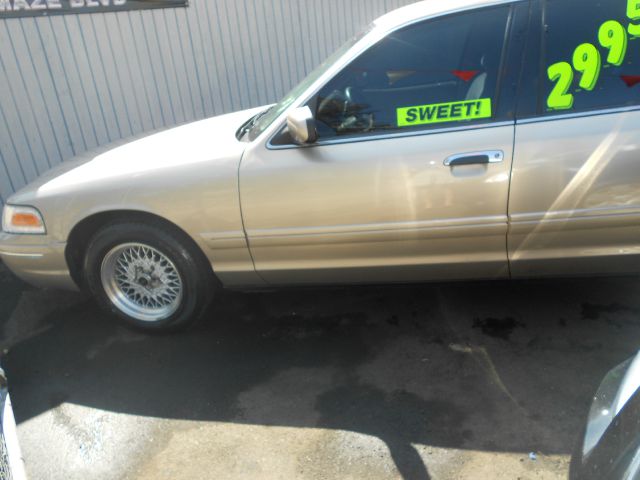1998 Ford Crown Victoria Unknown