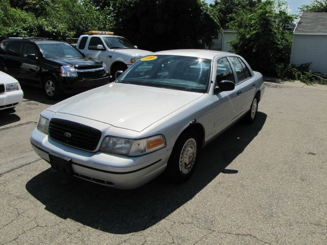 1999 Ford Crown Victoria Luxury