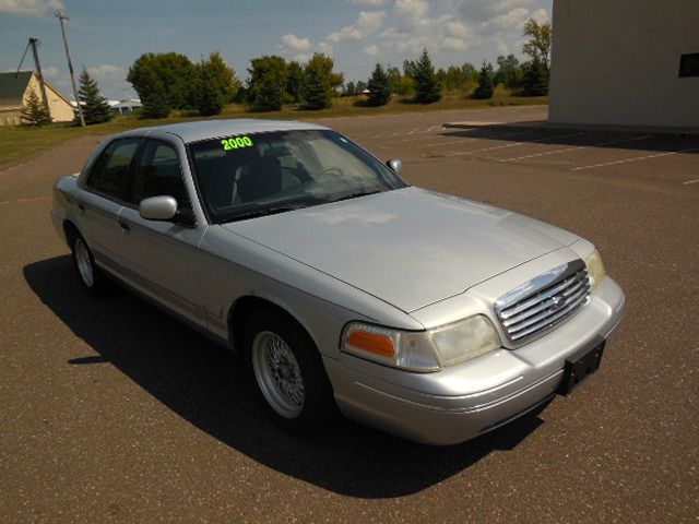 2000 Ford Crown Victoria Elk Conversion Van